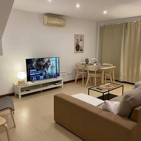 Casa Marla Mit 3 Schlafzimmern Und 2 Badezimmern * Puerto Calero