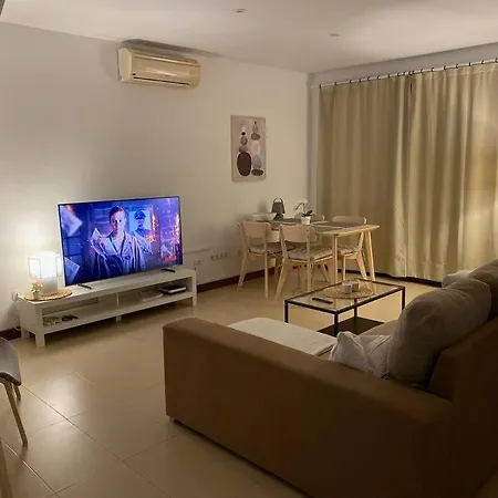 Casa Marla Mit 3 Schlafzimmern Und 2 Badezimmern * Puerto Calero