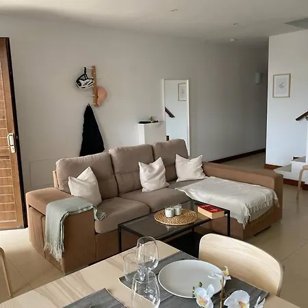 Casa Marla Mit 3 Schlafzimmern Und 2 Badezimmern Apartment